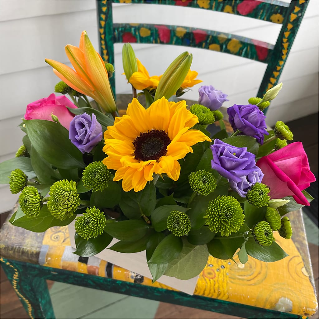 Best Day Box Bouquet – LEMON TREE FLOWERS & THINGS, Columbiana OH