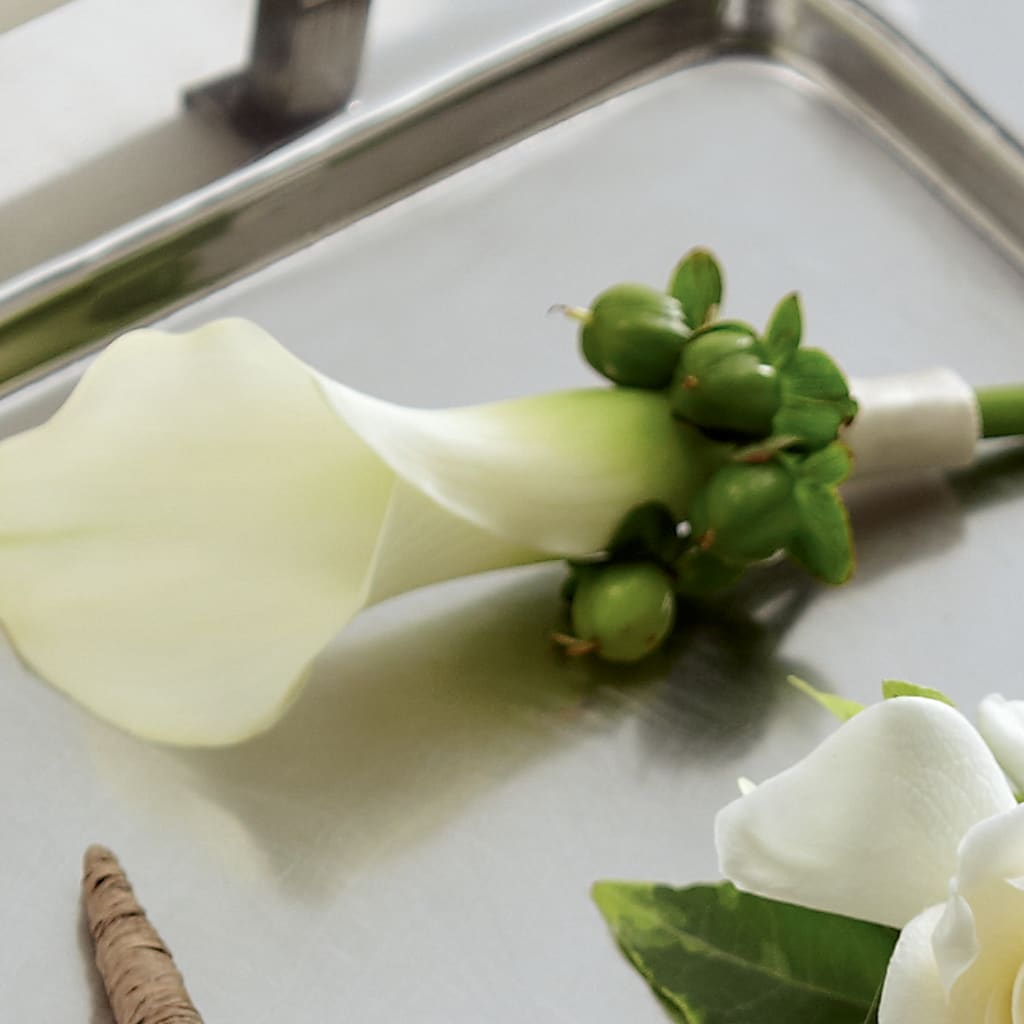 White Calla Boutonniere – LEMON TREE FLOWERS & THINGS, Columbiana OH