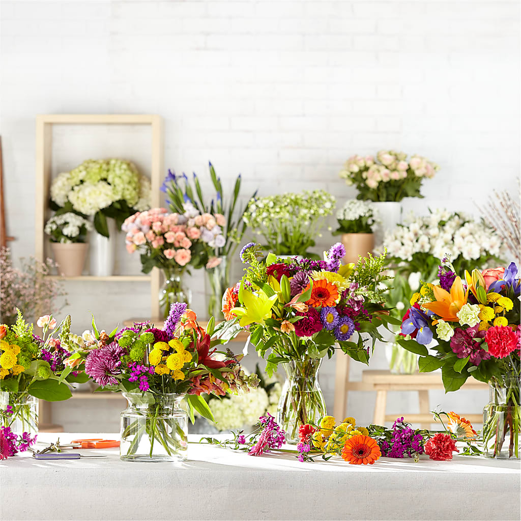 Bold & Bright – A Florist Original – LEMON TREE FLOWERS & THINGS, Columbiana OH