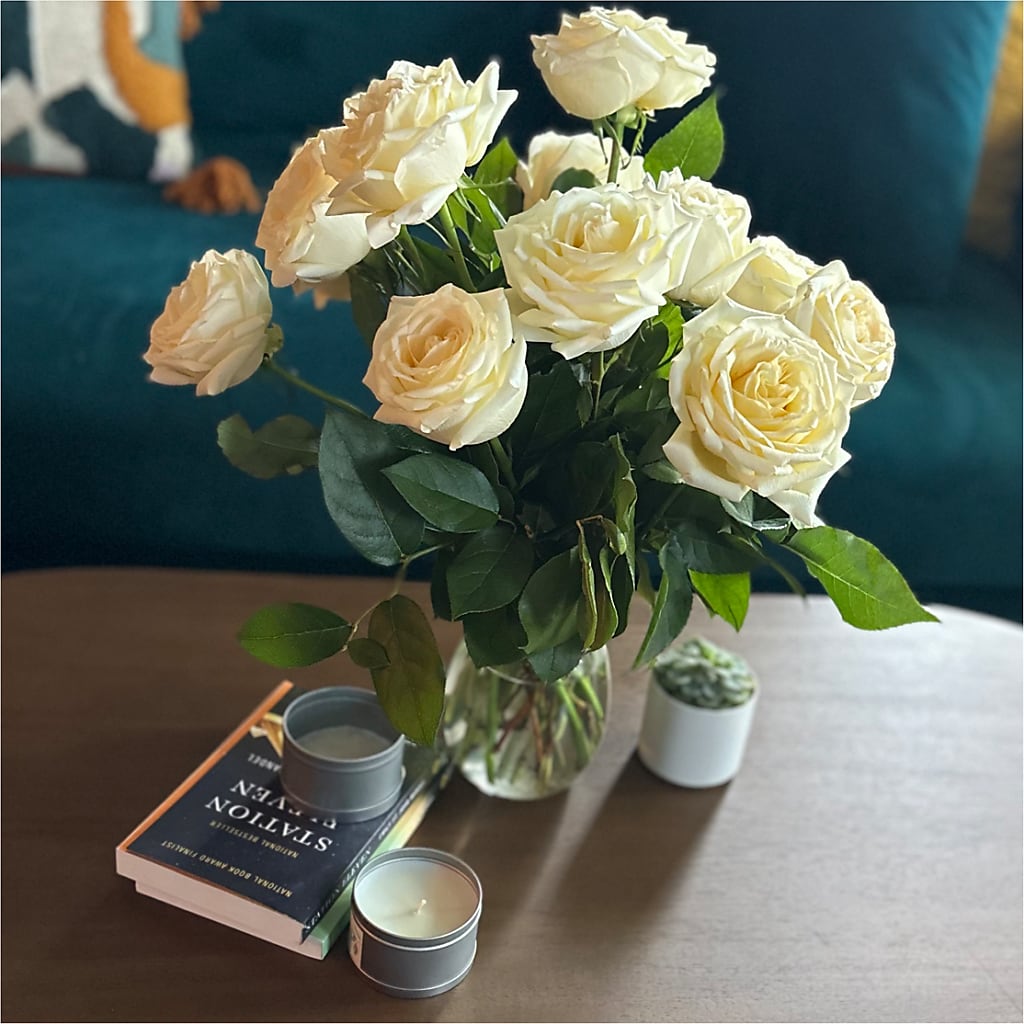 Long Stem Yellow Rose Bouquet – LEMON TREE FLOWERS & THINGS, Columbiana OH