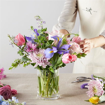 Pastel Tradition - A Florist Original – LEMON TREE FLOWERS & THINGS, Columbiana OH